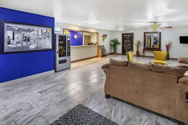 Super 8 by Wyndham Kinder/Coushatta near Casino 5