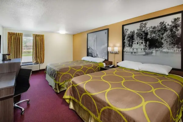 Super 8 by Wyndham Kinder/Coushatta near Casino 7